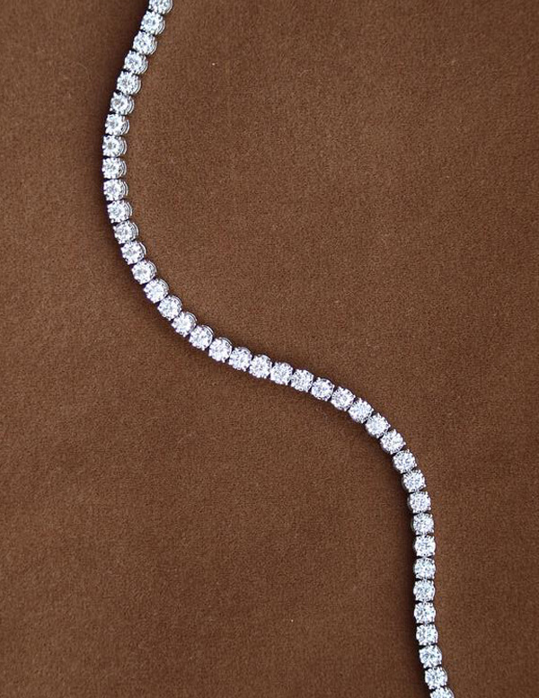 Classic Diamond Tennis Bracelet - Tejaani Jeweller