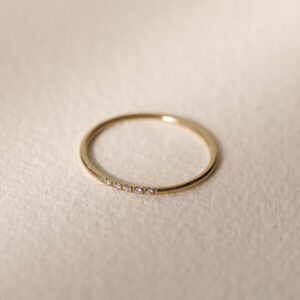 Minimalist Diamond Gold Ring - Tejaani Jeweller